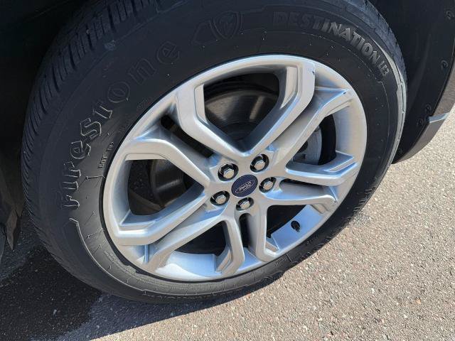 Certified 2018 Ford Edge Titanium w/ Equipment Group 301A AWD/4WD image 10