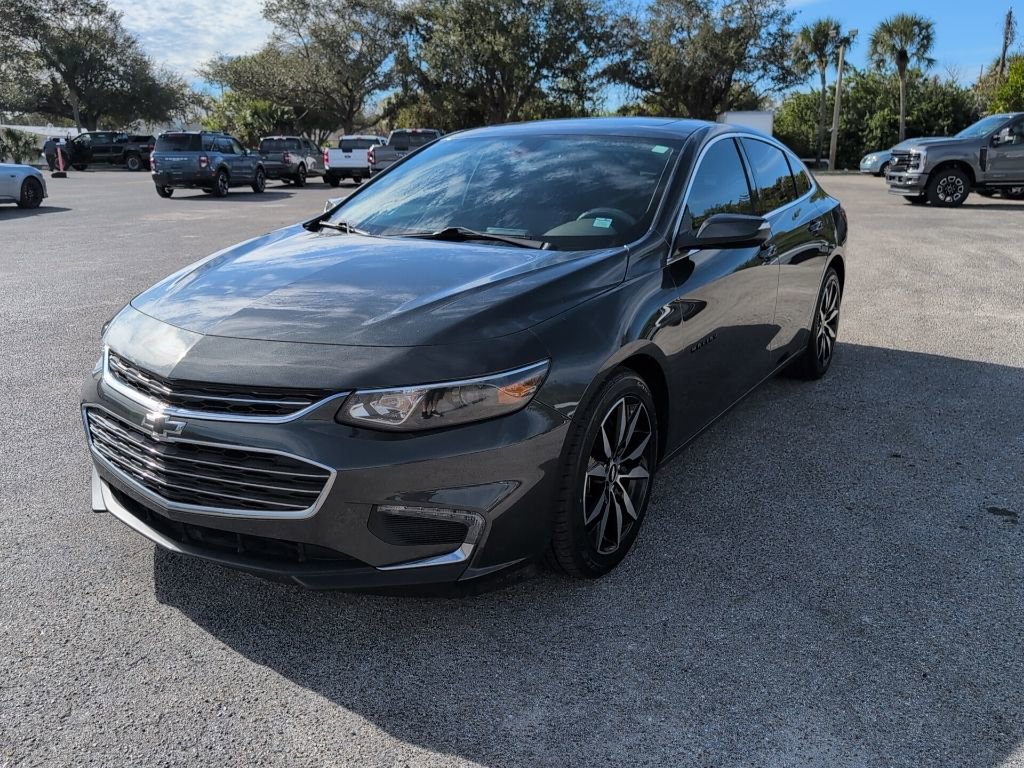 Used 2018 Chevrolet Malibu LT w/ Leather Package image 6