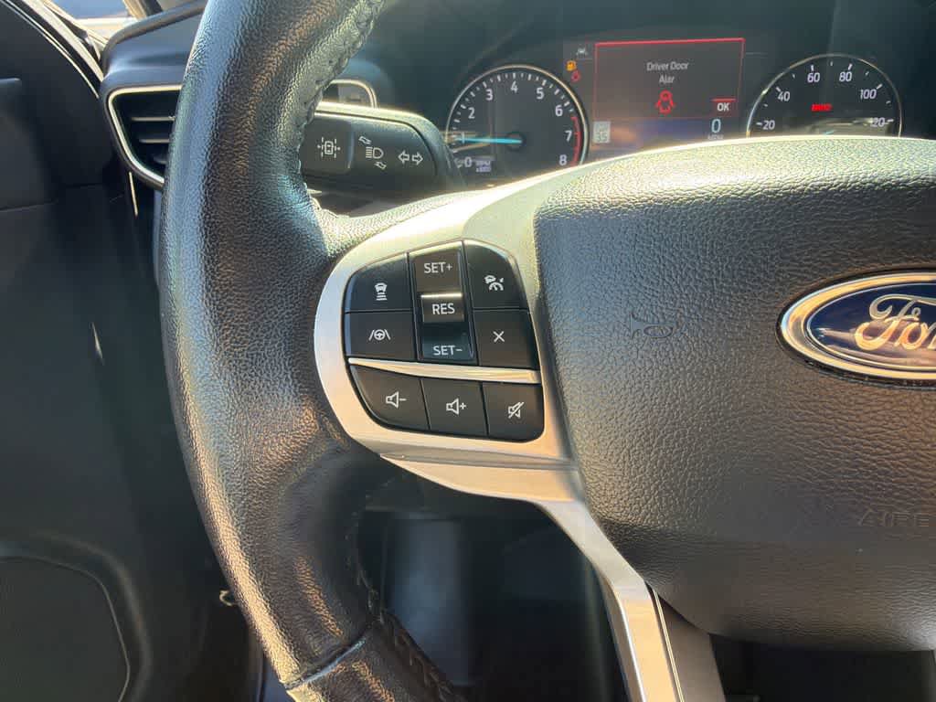 Certified 2022 Ford Explorer XLT w/ Equipment Group 202A AWD/4WD image 23