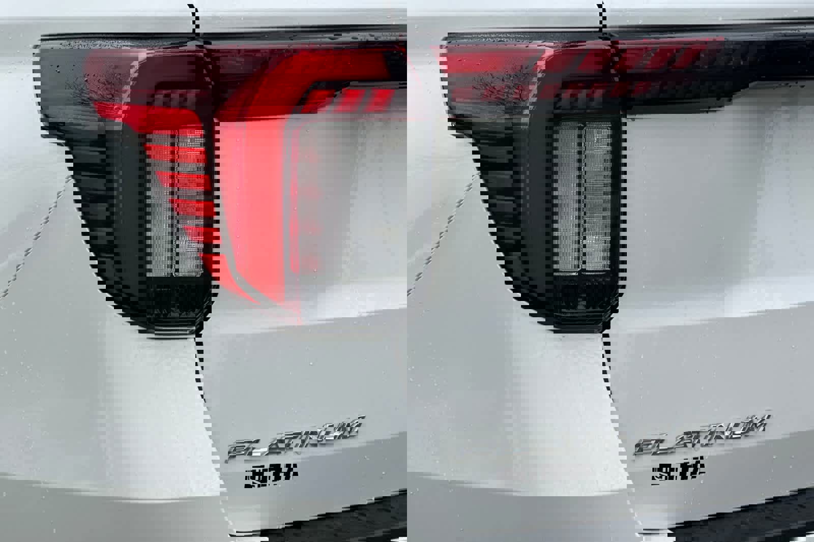 Certified 2025 Ford Explorer Platinum w/ Ultimate Package image 28