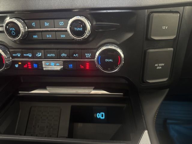 Certified 2024 Ford F350 Platinum w/ Tremor Off-Road Package AWD/4WD image 18