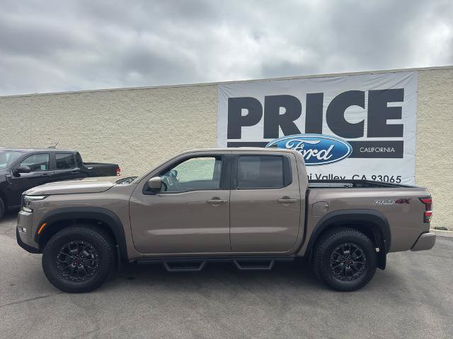 Used 2022 Nissan Frontier PRO-4X w/ Pro-4X Premium Package AWD/4WD image 2