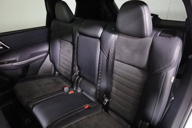 Used 2024 Mitsubishi Outlander SE AWD/4WD image 12