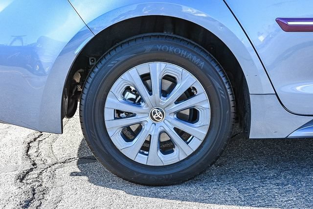 Used 2020 Toyota Corolla LE w/ Carpet Mat Package (TMS) FWD image 12
