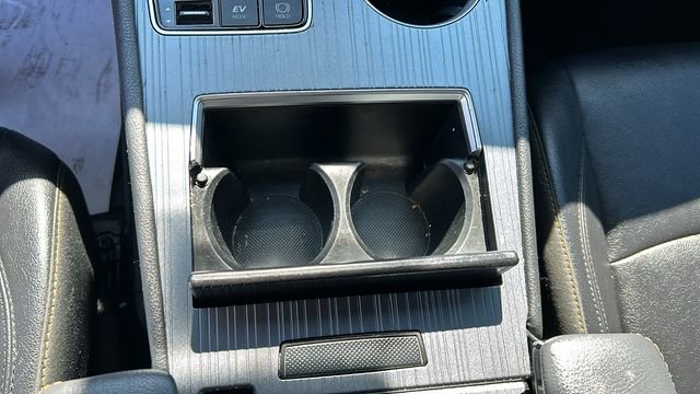 Used 2024 Toyota Sienna XLE Woodland Edition image 25