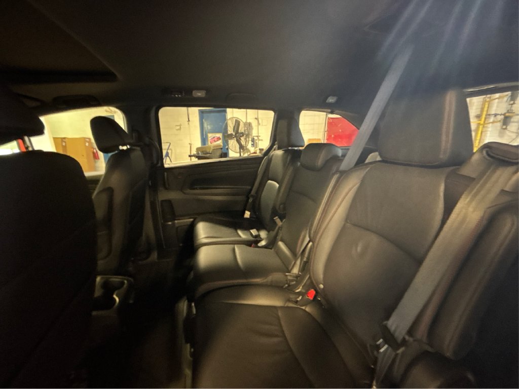 Used 2026 Honda Odyssey Sport-L image 11