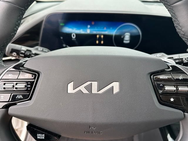 Used 2023 Kia Niro Wave w/ Wave Preserve Package FWD image 24