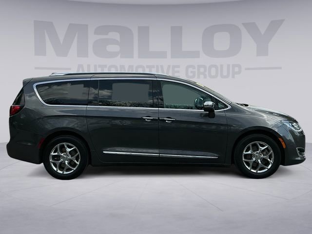 Used 2017 Chrysler Pacifica Limited FWD image 6