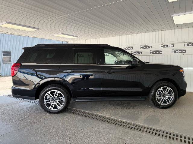 Certified 2025 Ford Expedition Active AWD/4WD image 26