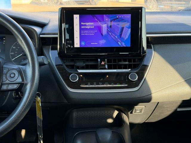 Used 2024 Toyota Corolla LE FWD image 12
