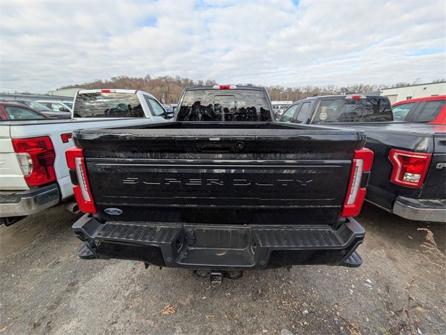 Certified 2025 Ford F350 Platinum image 4