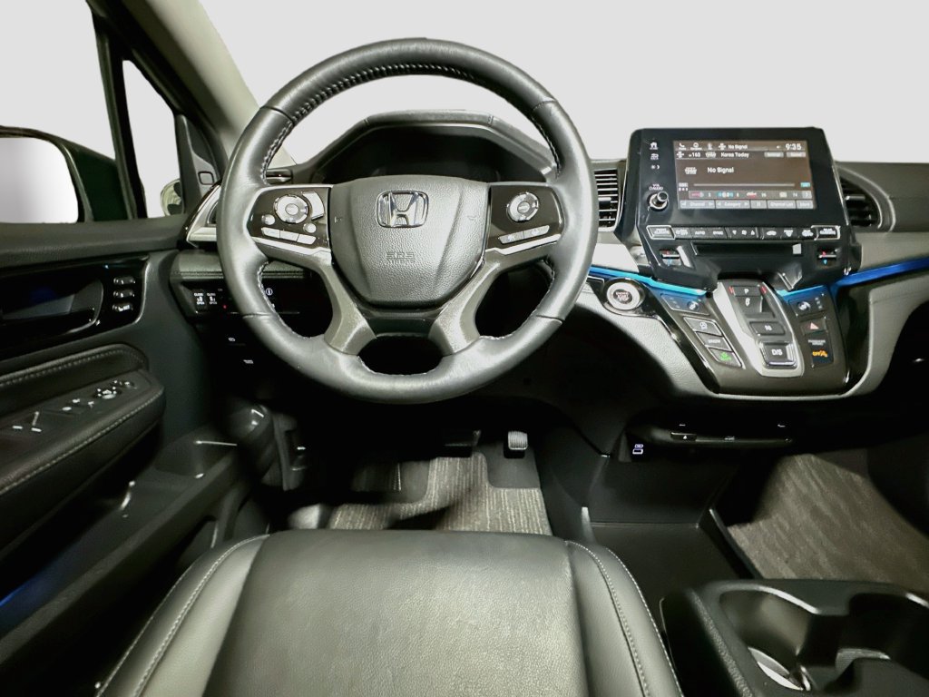 Used 2023 Honda Odyssey Touring image 34