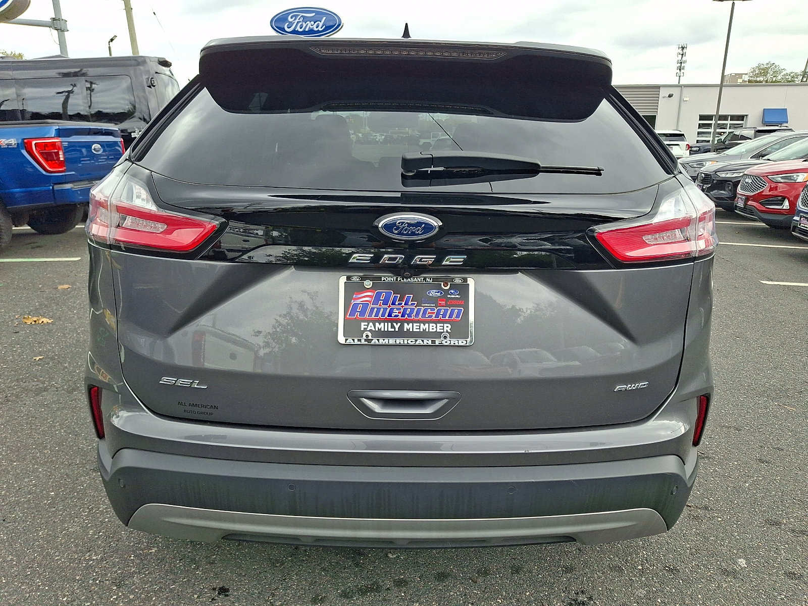 Certified 2024 Ford Edge SEL w/ Convenience Package AWD/4WD image 9