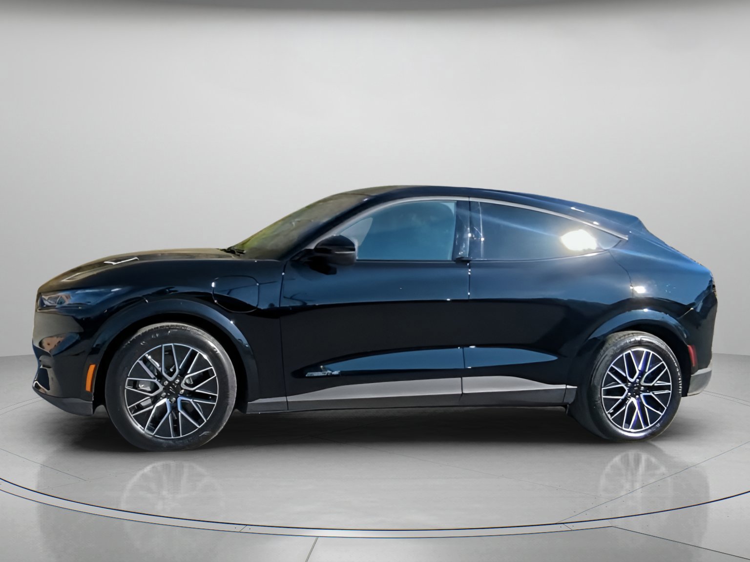 Certified 2025 Ford Mustang Mach-E Premium image 7