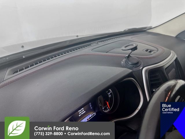 Used 2018 Jeep Cherokee Trailhawk w/ Quick Order Package 27L AWD/4WD image 12