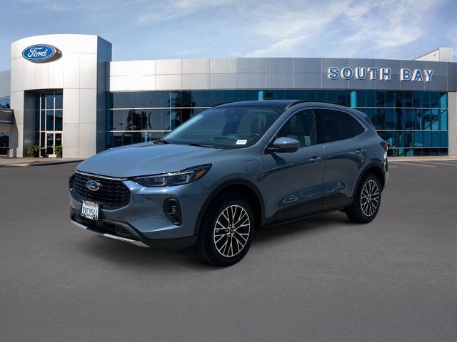 Certified 2025 Ford Escape SE w/ PHEV Premium Package
