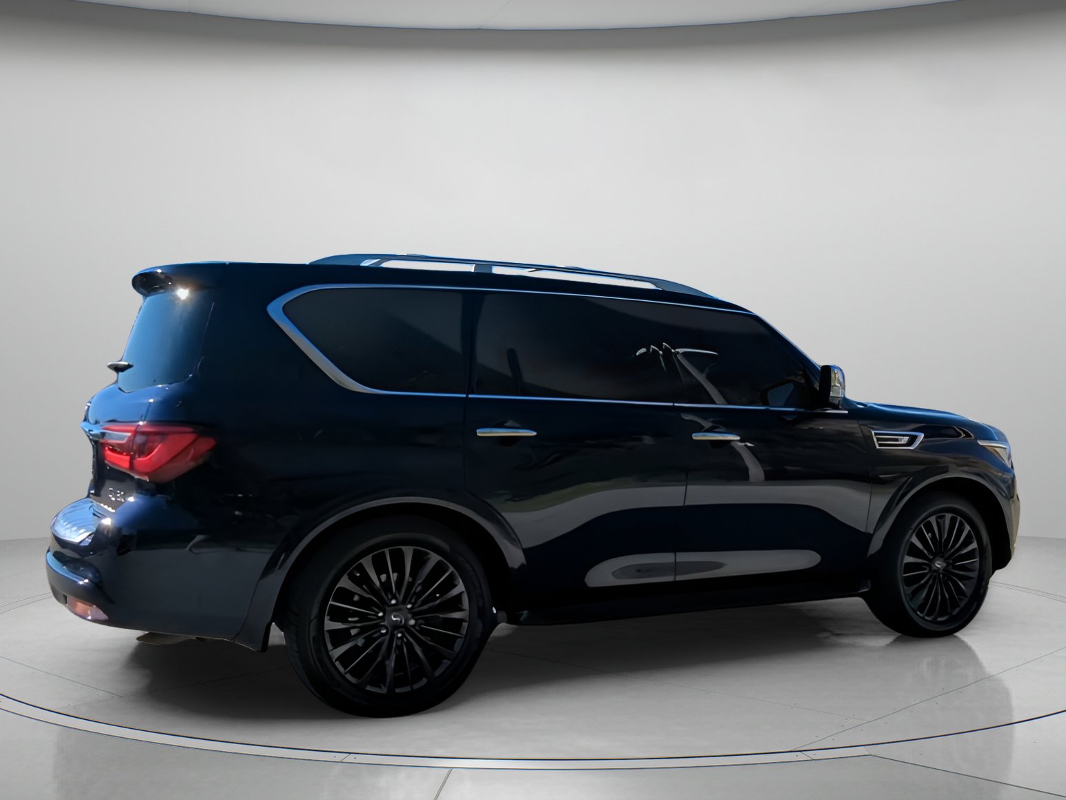 Used 2022 INFINITI QX80 Sensory w/ Cargo Package image 29