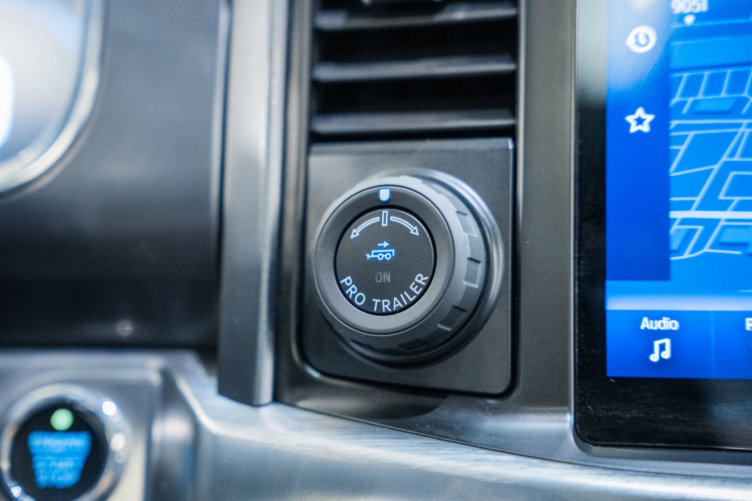 Certified 2023 Ford F150 Lariat w/ Equipment Group 502A High image 34