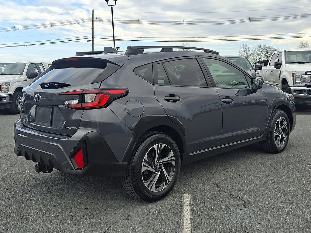 Used 2024 Subaru Crosstrek 2.0i Premium image 4