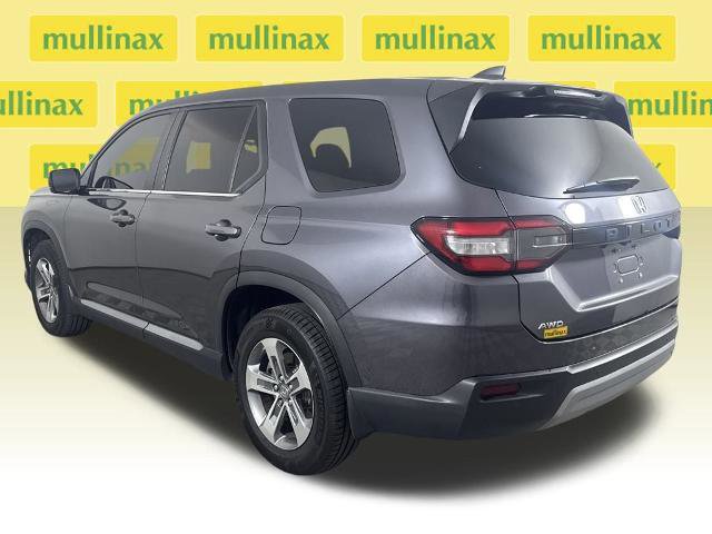 Used 2023 Honda Pilot EX-L image 3