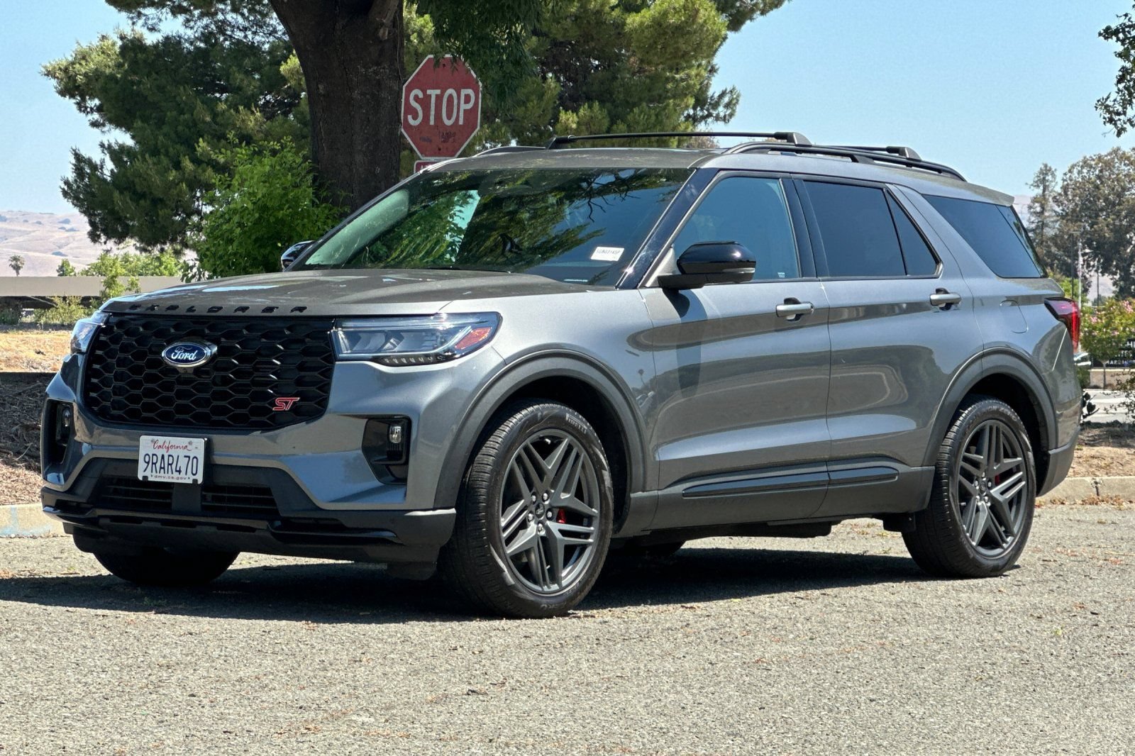 Certified 2025 Ford Explorer ST AWD/4WD image 8