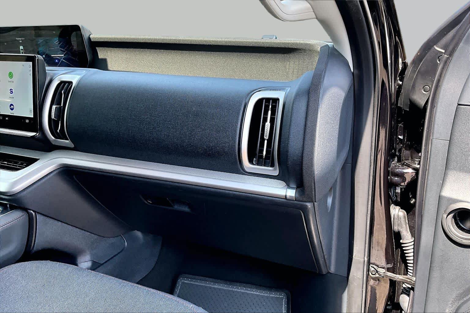 Certified 2025 Ford Expedition Active RWD image 19