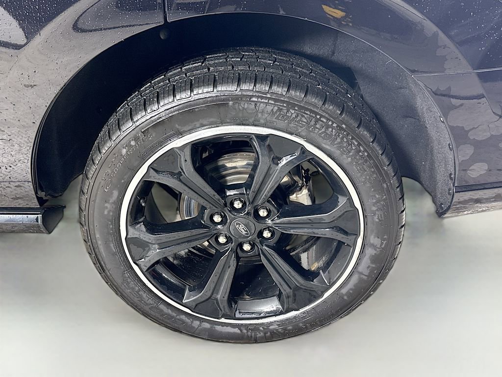 Certified 2023 Ford Expedition Limited image 34