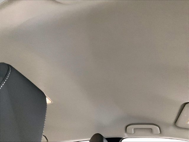 Used 2022 Toyota Corolla LE w/ Carpet Mat Package (TMS) FWD image 21