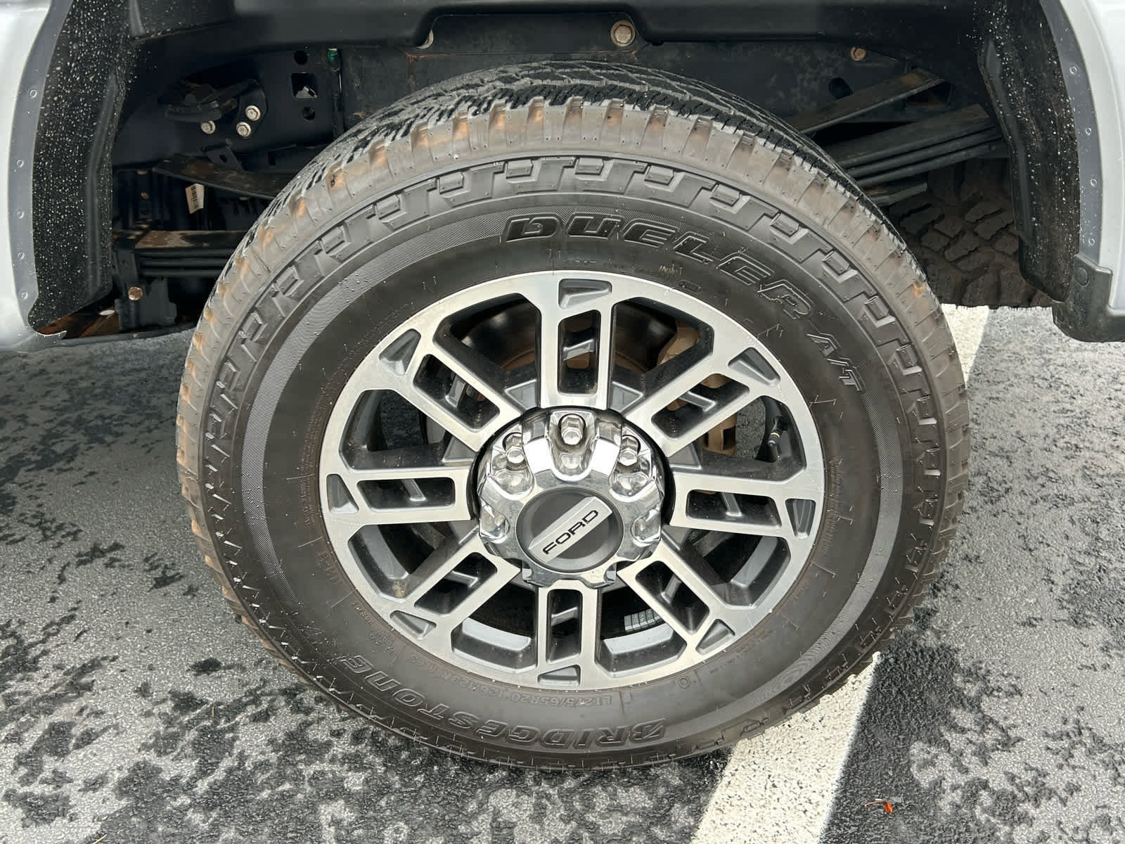Certified 2023 Ford F350 Platinum w/ Tremor Off-Road Package image 14