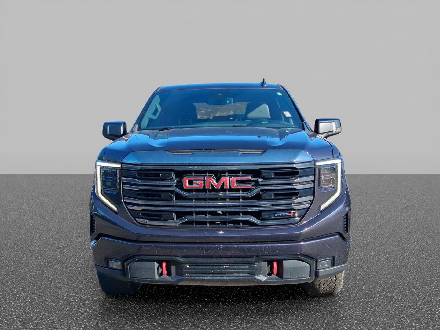 Used 2022 GMC Sierra 1500 AT4 w/ AT4 Preferred Package AWD/4WD image 2