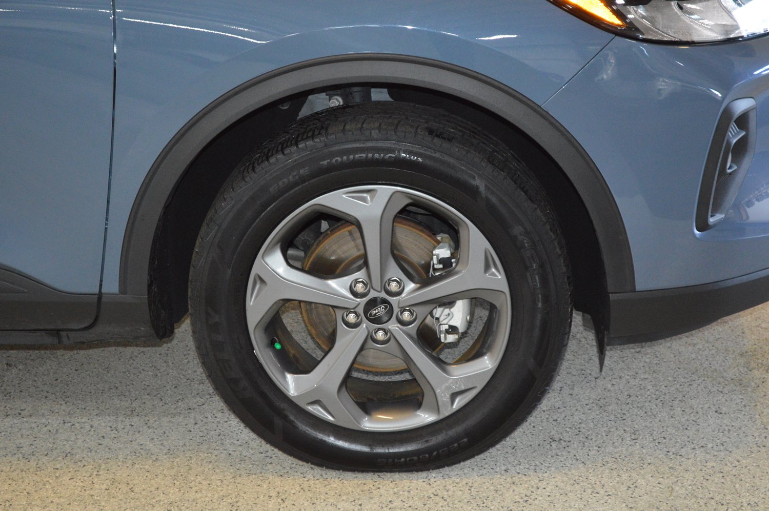 Certified 2025 Ford Escape ST-Line Select AWD/4WD image 9