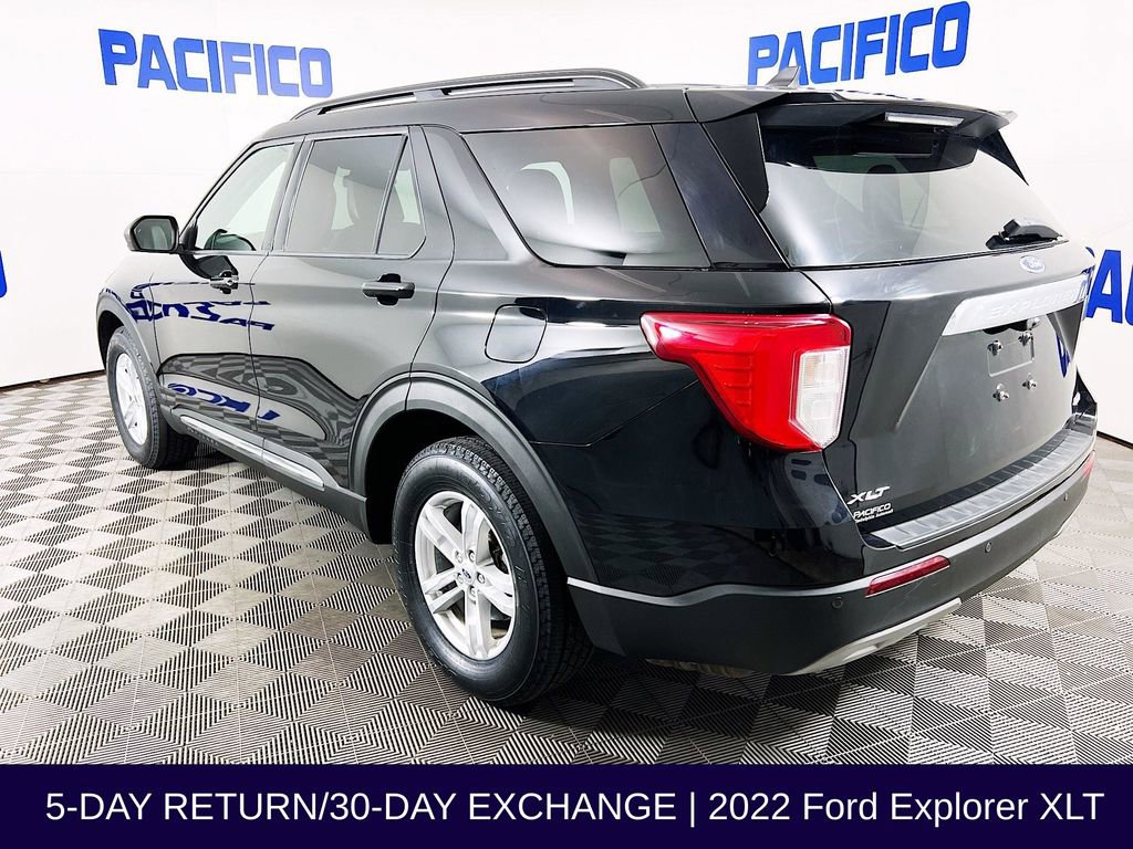 Certified 2022 Ford Explorer XLT w/ Equipment Group 202A AWD/4WD image 6
