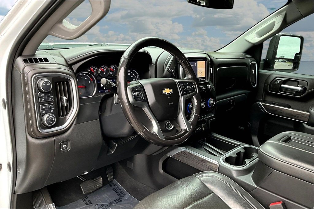 Used 2020 Chevrolet Silverado 2500 LTZ w/ LTZ Convenience Package AWD/4WD image 19