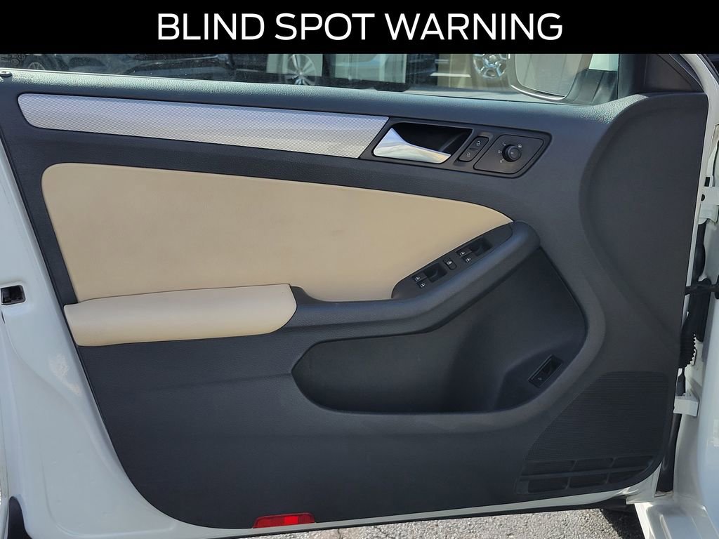 Used 2017 Volkswagen Jetta SE FWD image 17