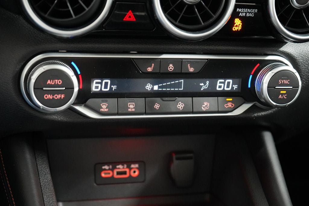 Used 2023 Nissan Sentra SR w/ SR Premium Package FWD image 18