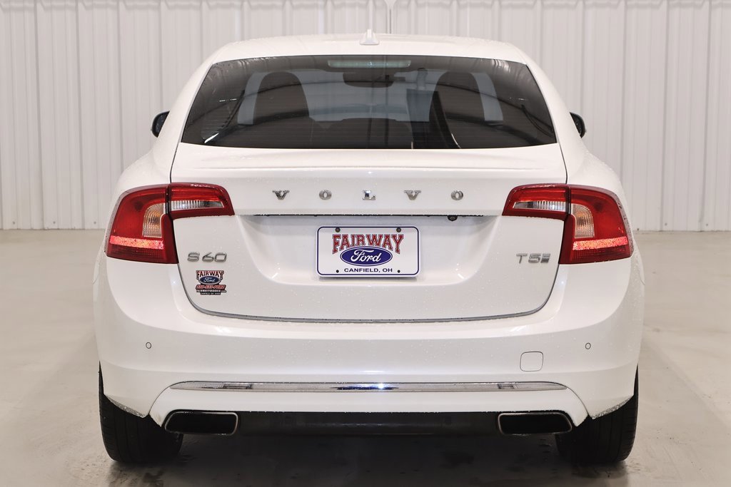 Used 2017 Volvo S60 T5 Inscription image 6