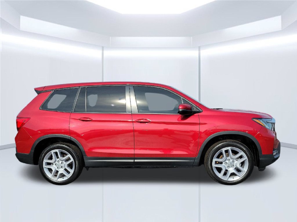 Used 2025 Honda Passport EX-L image 4