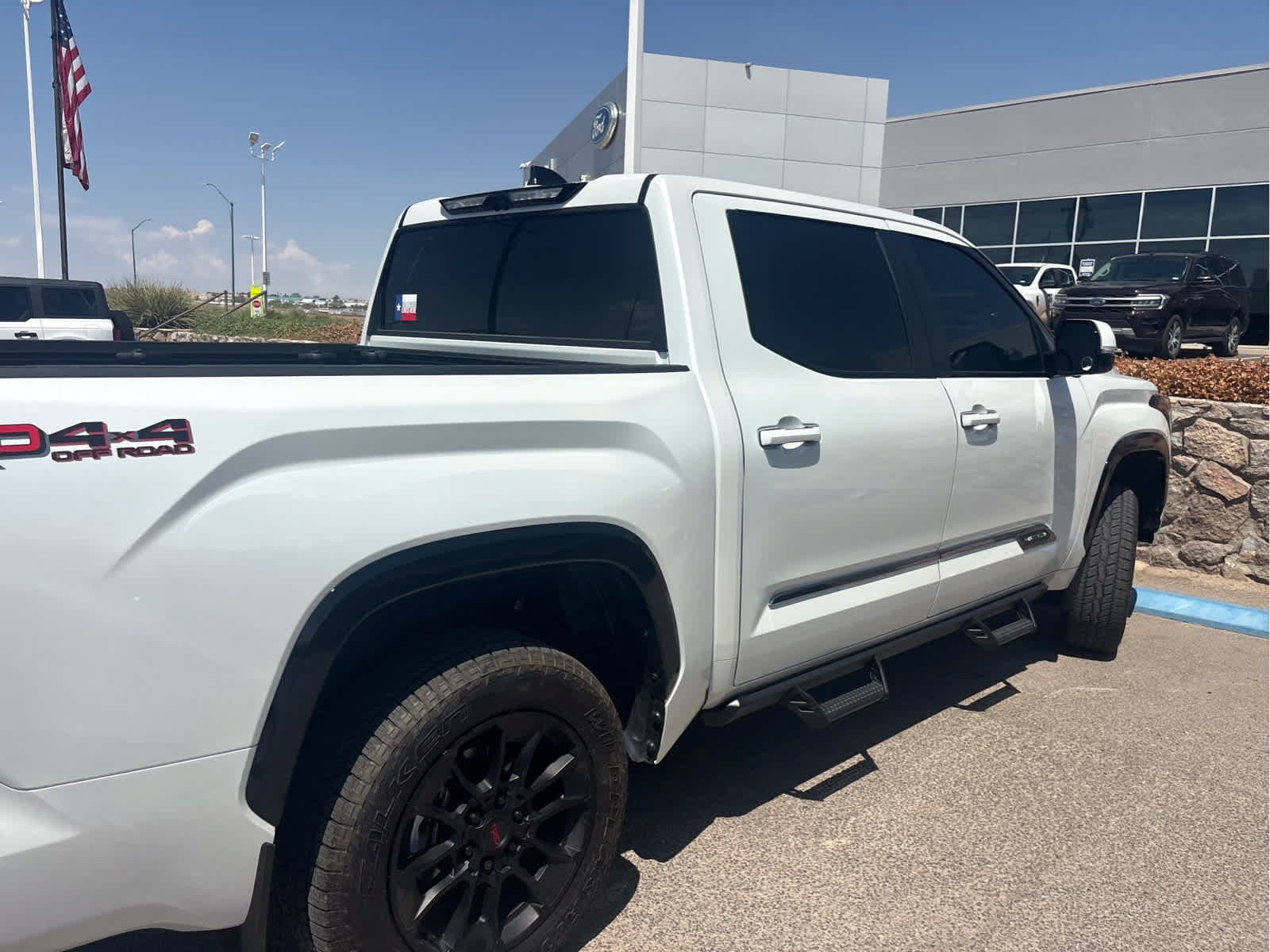 Used 2026 Toyota Tundra Platinum w/ TRD Off-Road Package AWD/4WD image 27