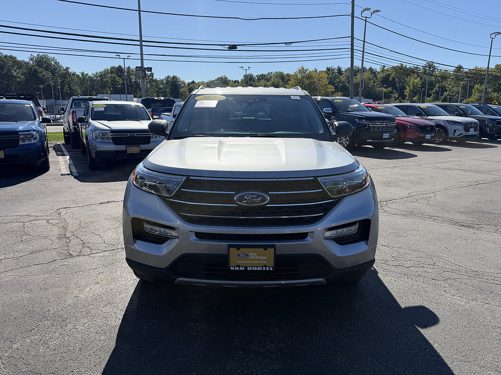 Certified 2023 Ford Explorer XLT w/ Equipment Group 202A AWD/4WD image 10