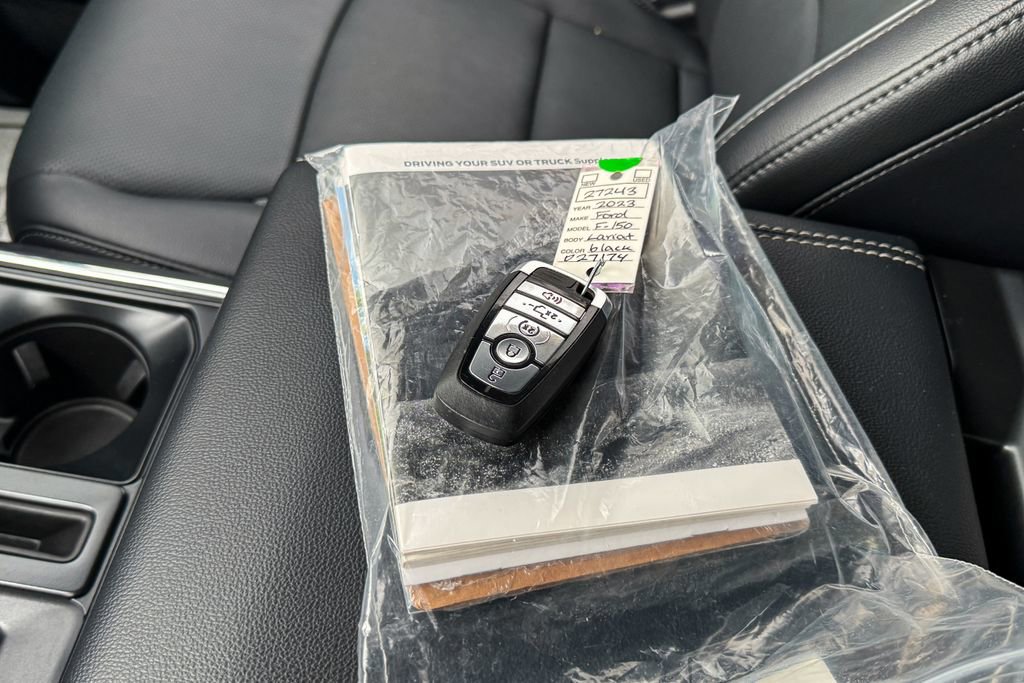 Certified 2023 Ford F150 Lariat w/ Equipment Group 502A High image 40