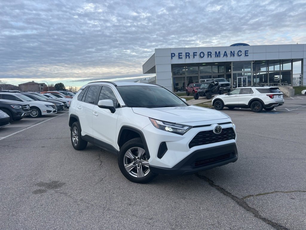 Used 2023 Toyota RAV4 XLE image 2