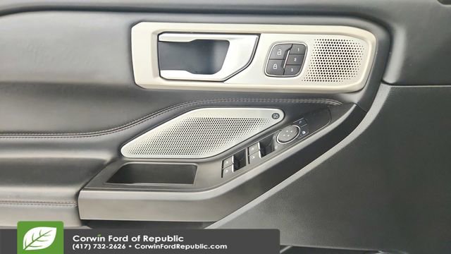 Certified 2020 Ford Explorer Platinum w/ Premium Technology Package image 21