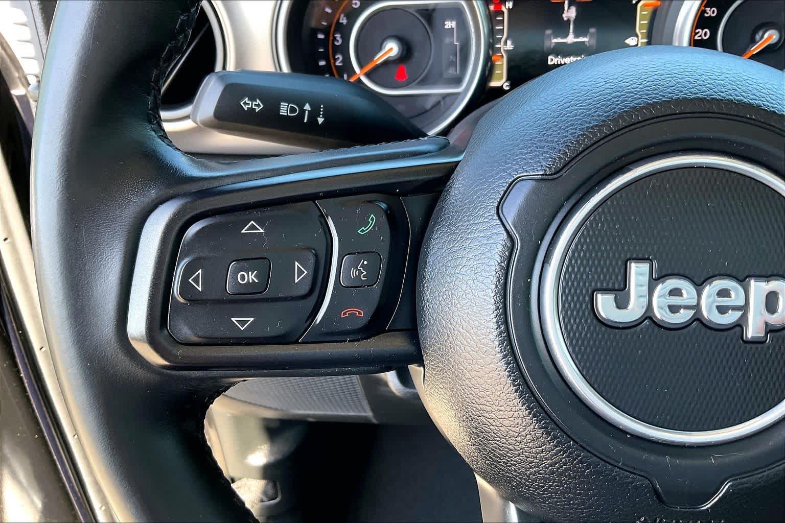 Used 2018 Jeep Wrangler Unlimited Sport S AWD/4WD image 19