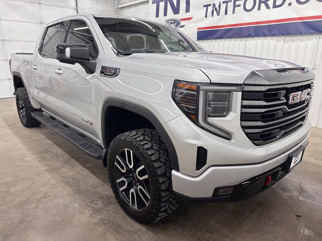 Used 2022 GMC Sierra 1500 AT4 AWD/4WD image 2