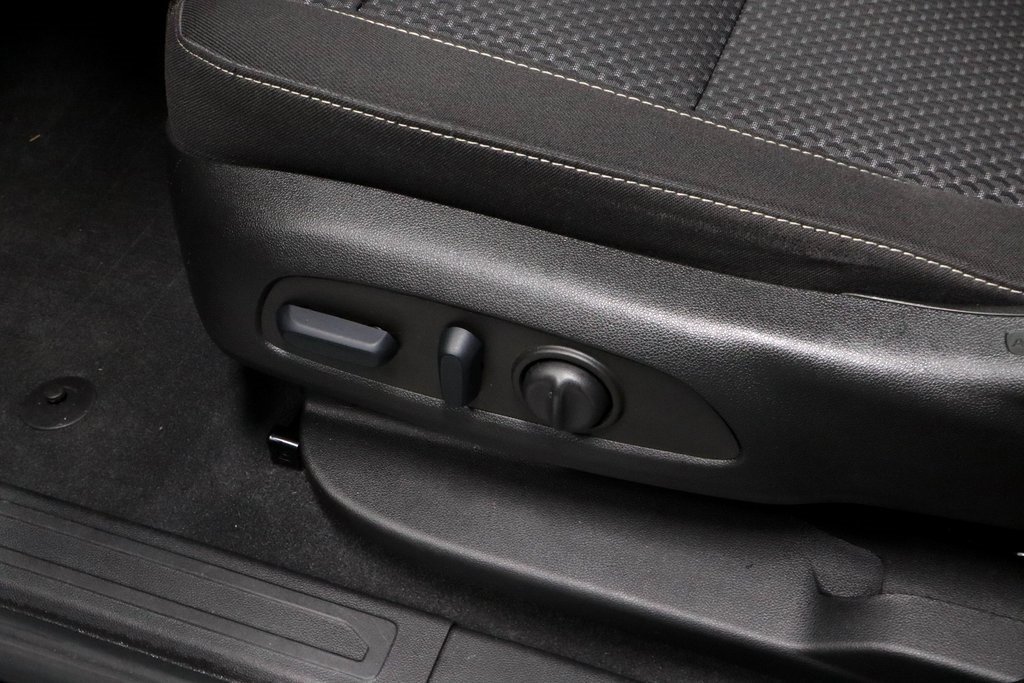 Used 2023 GMC Acadia SLE w/ Driver Convenience Package image 24