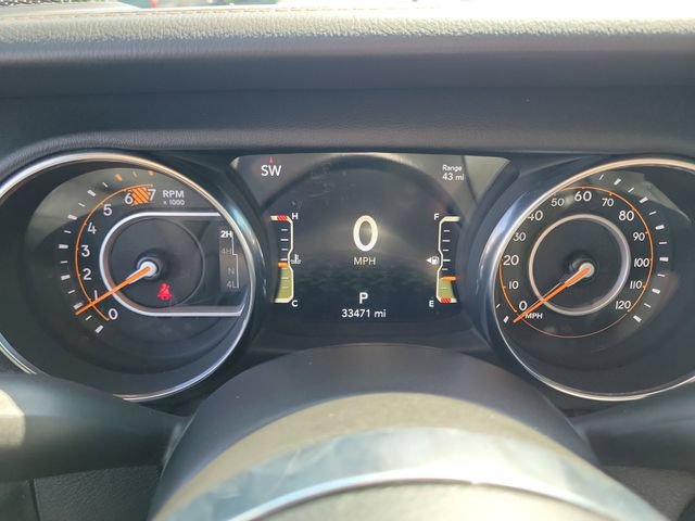 Used 2023 Jeep Wrangler Unlimited Sahara AWD/4WD image 7