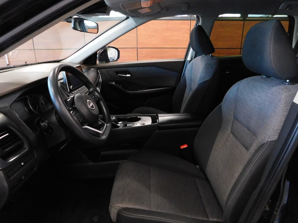 Used 2023 Nissan Rogue SV FWD image 14