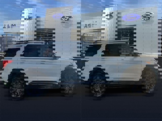 Certified 2023 Ford Explorer XLT w/ Equipment Group 202A image 2