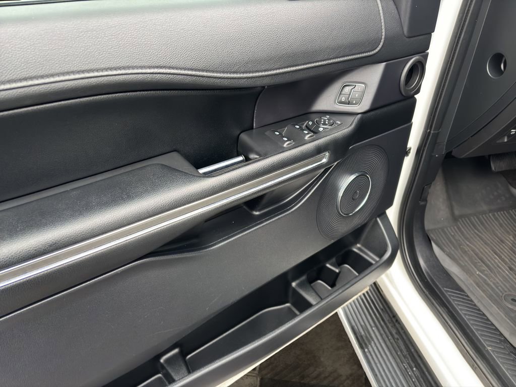 Certified 2021 Ford Expedition Max XLT image 15