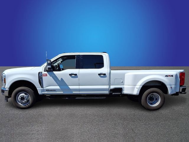 Certified 2026 Ford F350 XLT image 7